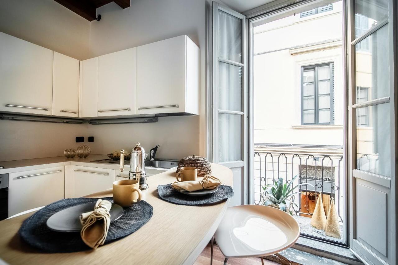 Del Pero Suite - By Myhomeincomo Como Exterior foto